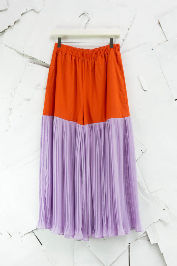 Coral and lilac bicolor pleated pants