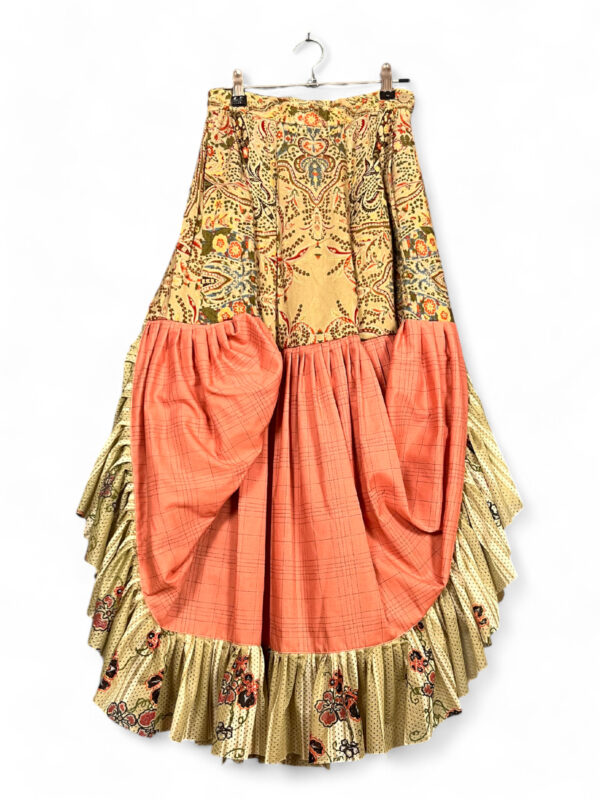 Vintage-Inspired Bohemian Ruffled Skirt