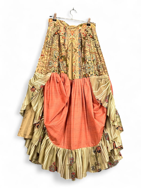 Vintage-Inspired Bohemian Ruffled Skirt