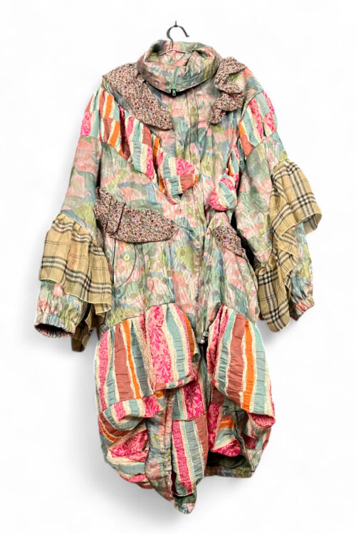 Upcycled 90's Parka with Ruffled Patchwork – Multicolor Fantasy