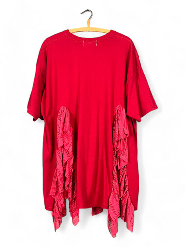 Red Oversized Panda & Cat Print T-Shirt with Ruffles – Playful & Sustainable