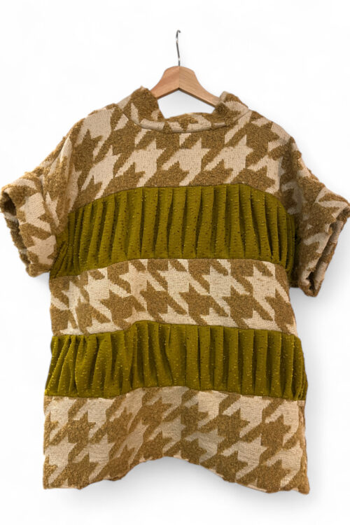 Oversized Houndstooth Tunic – Camel & Olive Green Oversized Houndstooth Tunic – Camel & Olive Green