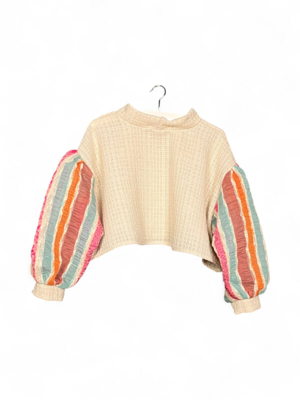 Cotton Linen Cropped Top with Playful Balloon Sleeves