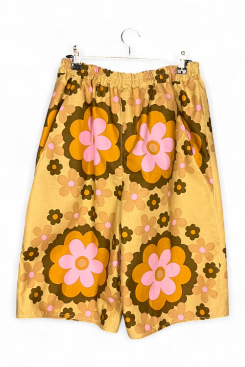 Retro Flower Bermuda Shorts