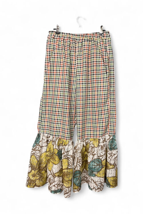 Checkered Ruffle Pants Lace Flower Hem