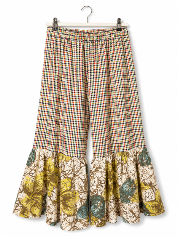 Checkered Ruffle Pants Lace Flower Hem