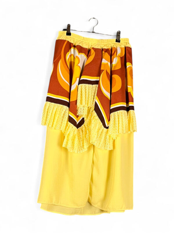 Yellow Orange Table Clothe Skirt With Ruffles Yellow Orange Table Clothe Skirt With Ruffles