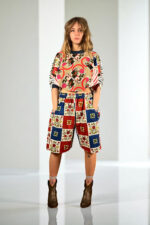 Creative Patchwork Top Red Blue Floral Print Creative Patchwork Top Red Blue Floral Print