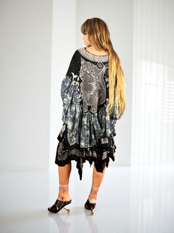 Upcycled Scarf Skirt Black White Gold Patchwork Upcycled Scarf Skirt Black White Gold Patchwork