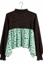Key Print Cropped Sweater in Mint and Black